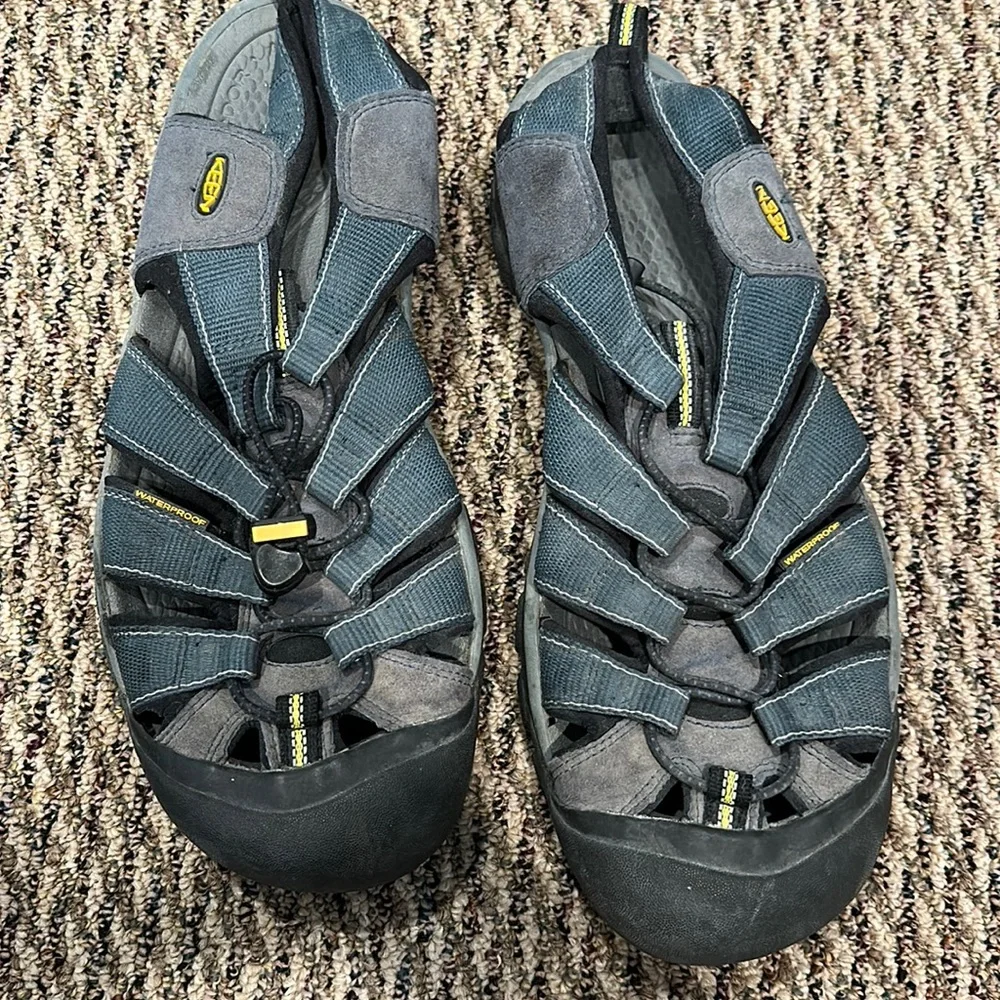 Men’s keens water shoes Newport H2